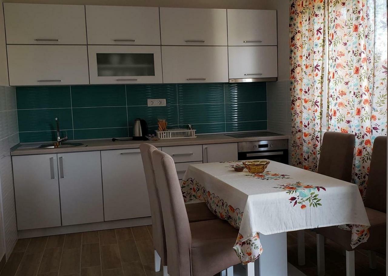 2bd In Montenegro *
