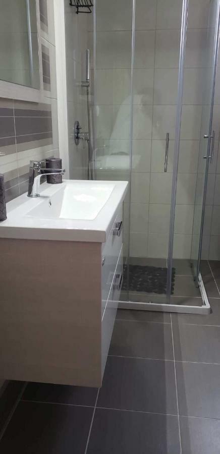 2bd In Montenegro *