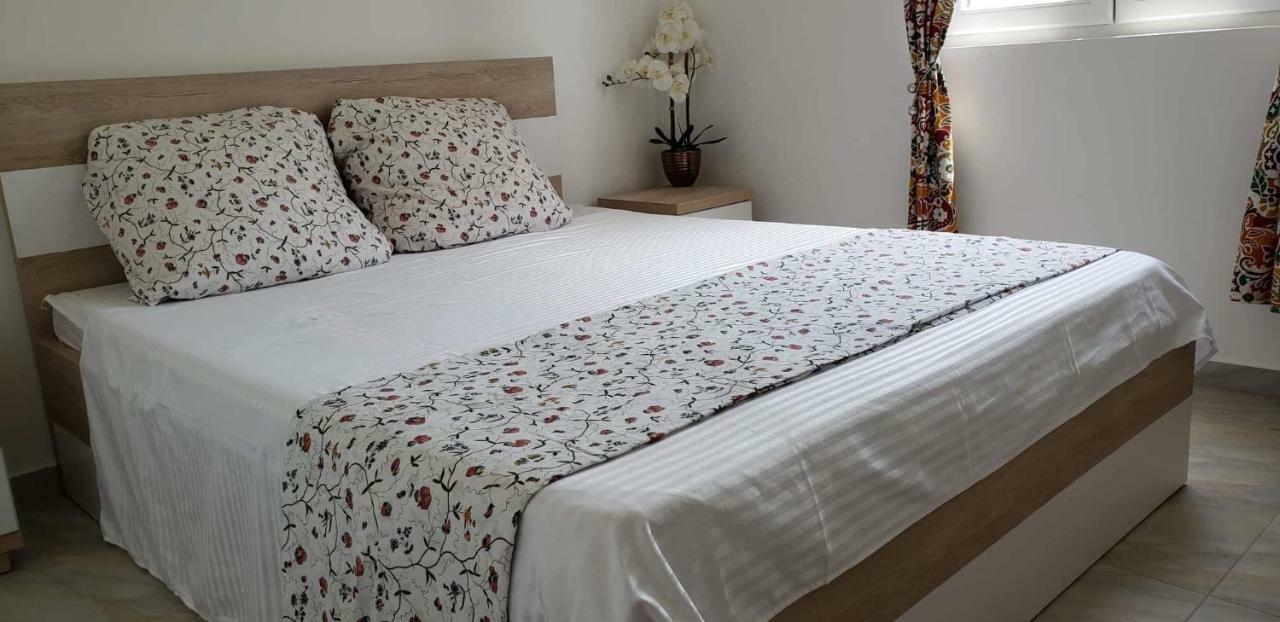 2bd In Montenegro *